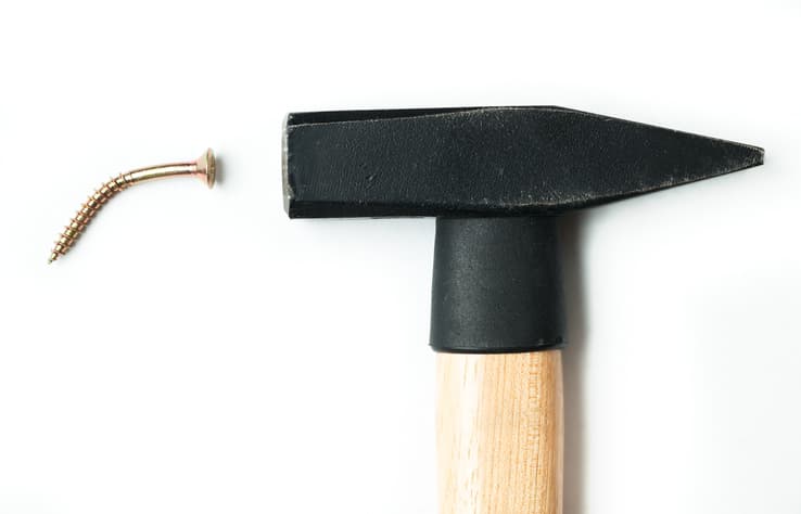 Hammer und Schraube