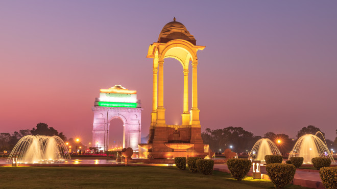 Baldachin und das India Gate in Neu-Delhi